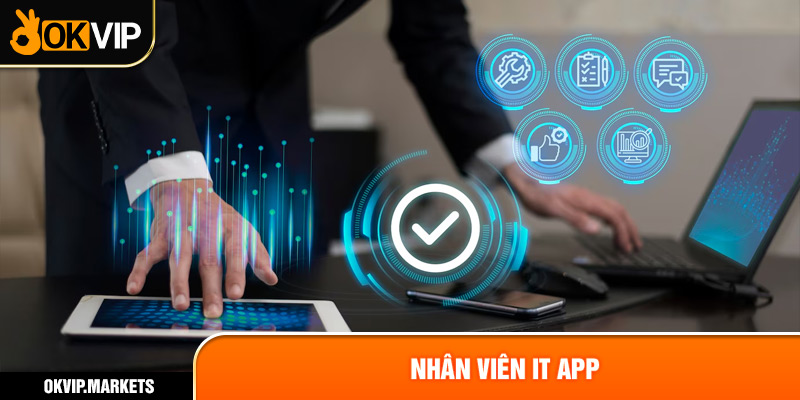 nhân viên it app